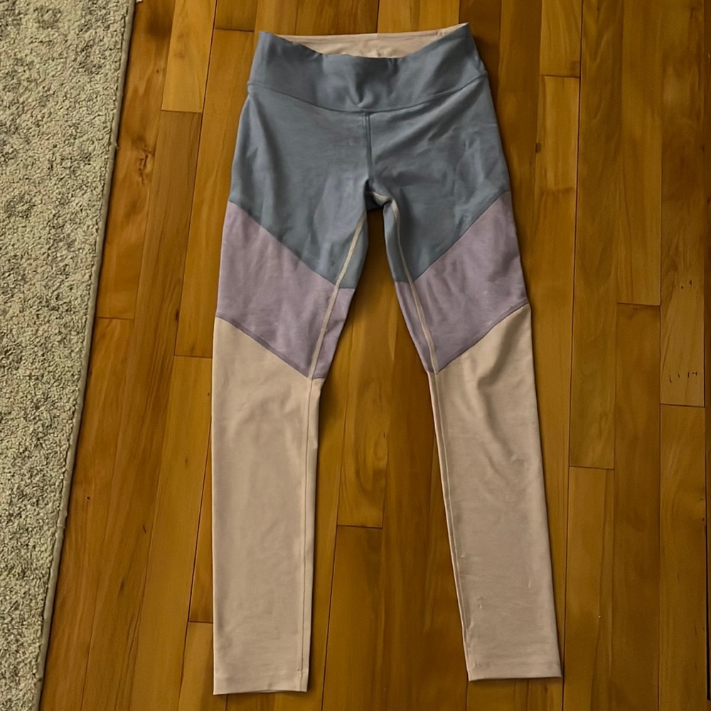 NWT - Outdoor Voices 7/8 Springs Leggings - Size Small